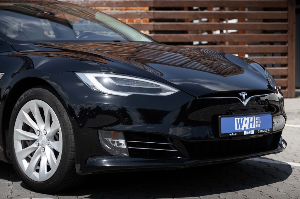 Tesla Model S 75D 2018 фото 4