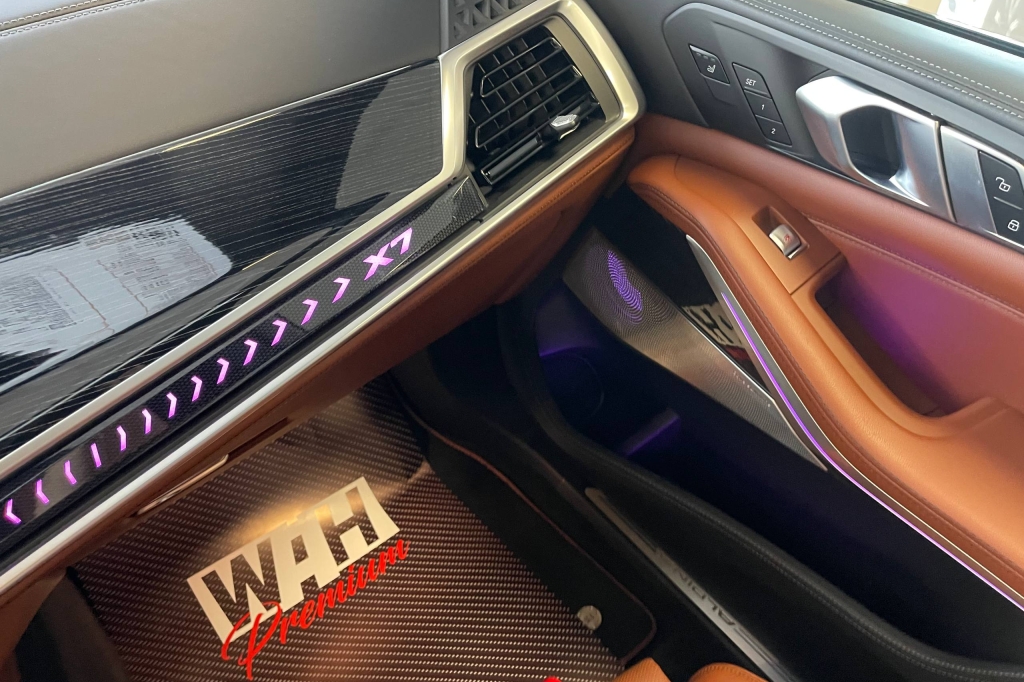 BMW-Alpina XB7 2022 фото 26