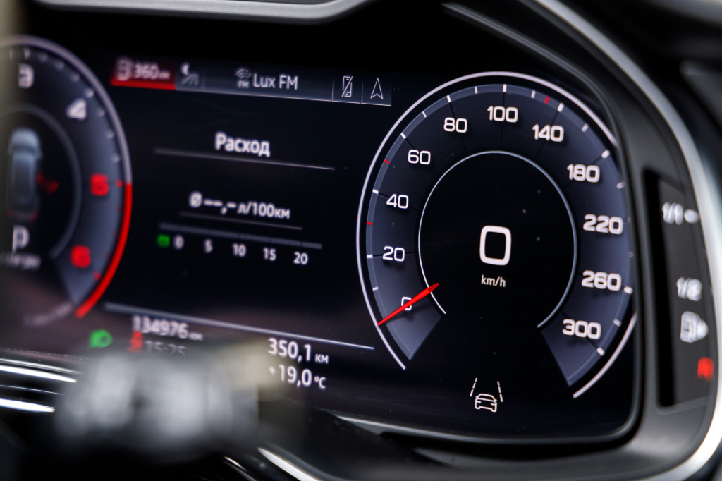 Audi Q8 50TDI Sline  2018 фото 21