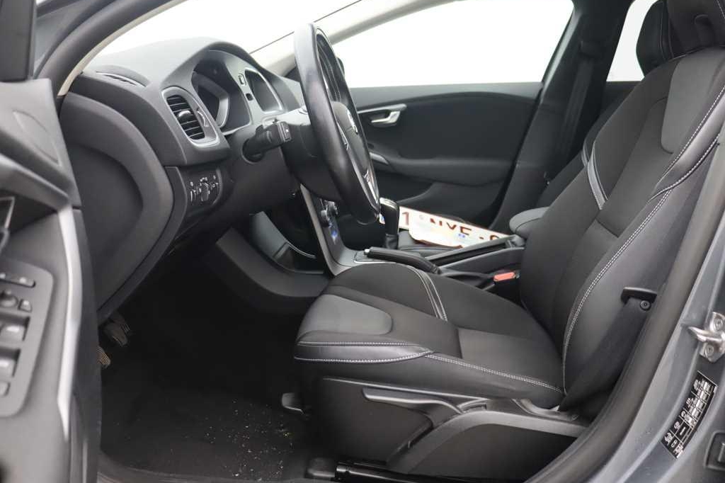 Volvo V40 2016 photo 3