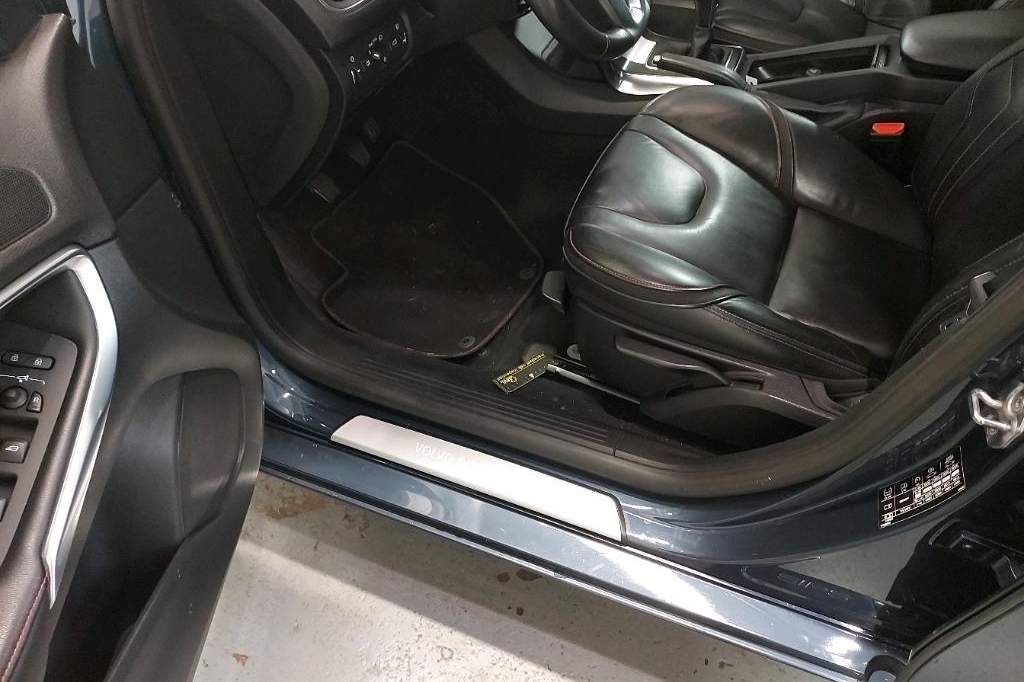 Volvo V40 2017 photo 19