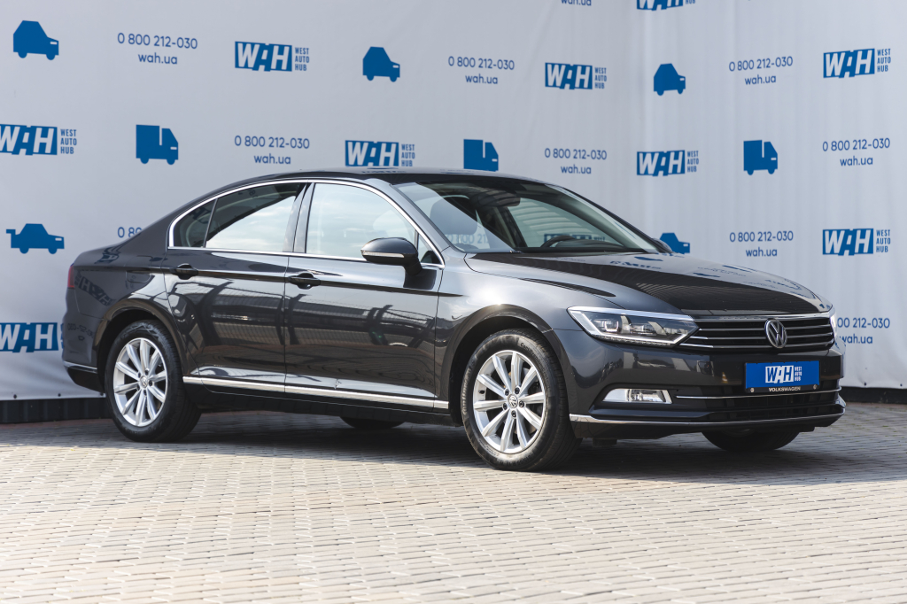 Volkswagen Passat R-Line 4Motion 2018 фото 3