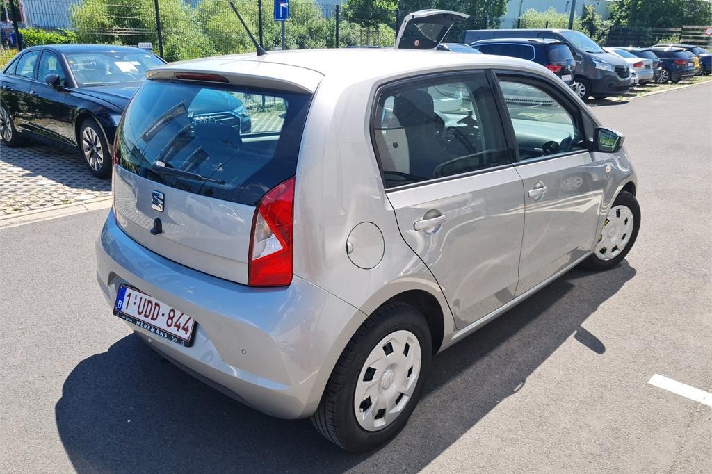 SEAT Mii 2018 photo 1