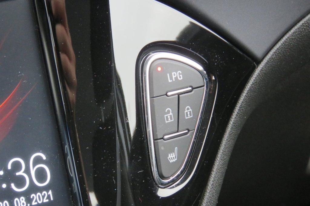 Opel Corsa 2019 фото 6