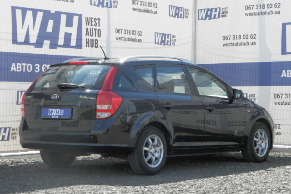 Kia Ceed 2010 photo 4