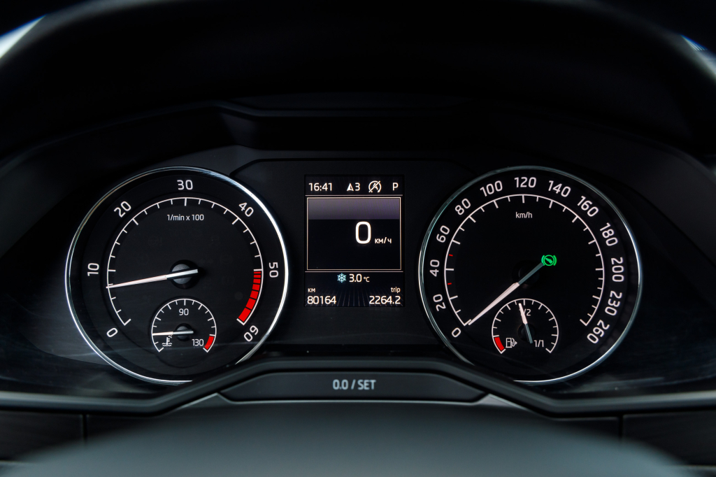 Skoda Superb Ambition 2016 фото 32