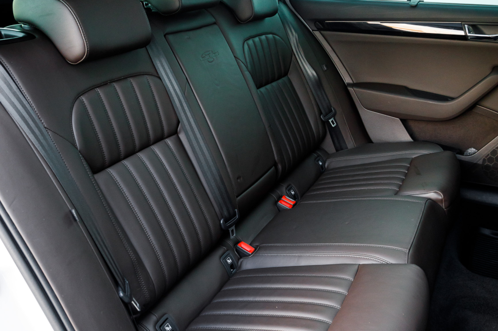 Skoda Superb Laurin & Klement 4x4 2015 фото 15