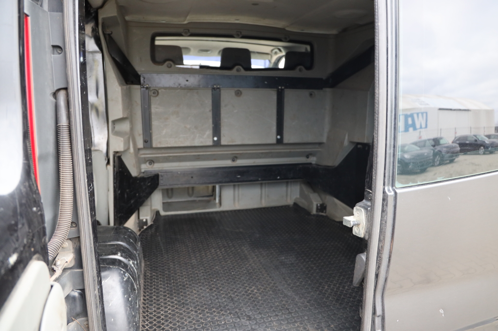 Renault Trafic 2009 photo 15
