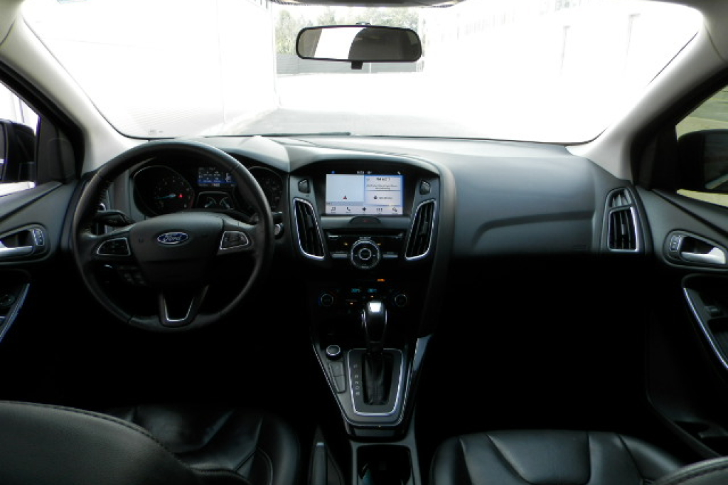 Ford Focus TITANIUM 2017 фото 10