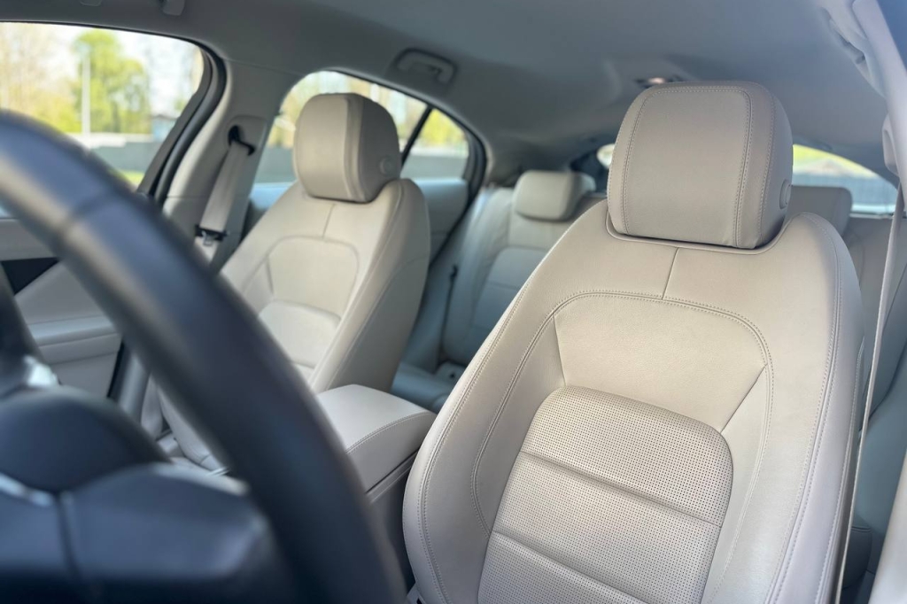 Jaguar I-Pace EV400 90kWh AWD 2018 photo 10