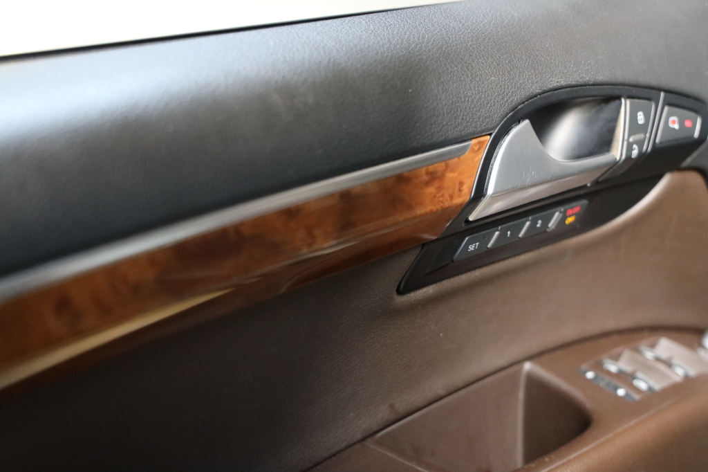 Audi Q7 2015 фото 37