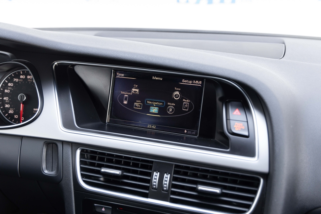 Audi A4 S line 2014 photo 27