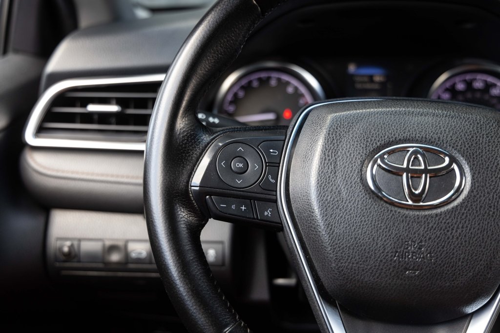 Toyota Camry 2018 фото 17