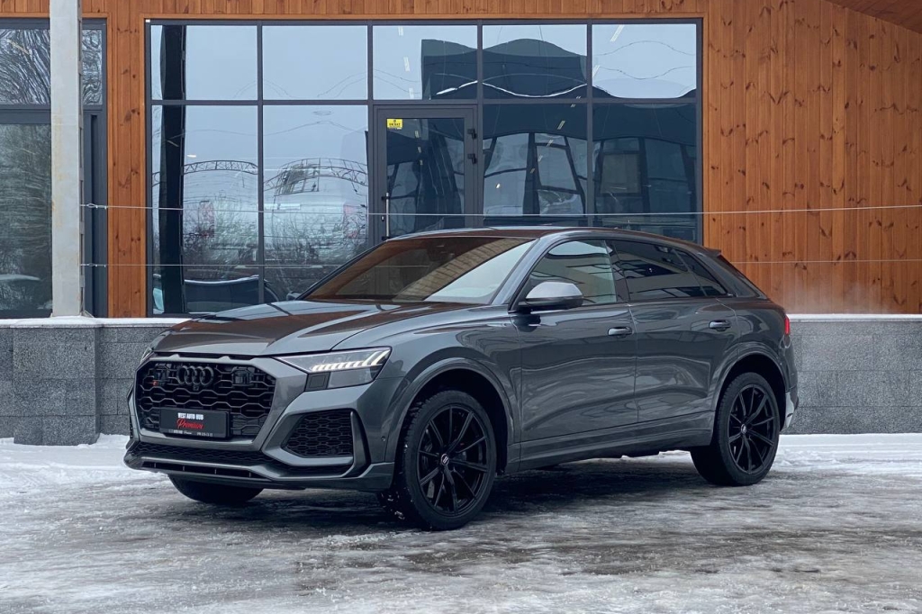 Audi RS Q8 2022 фото 2