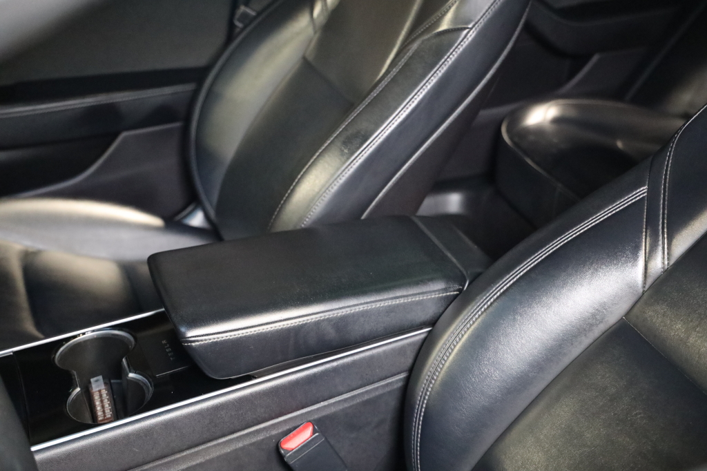 Tesla Model 3 2019 фото 14