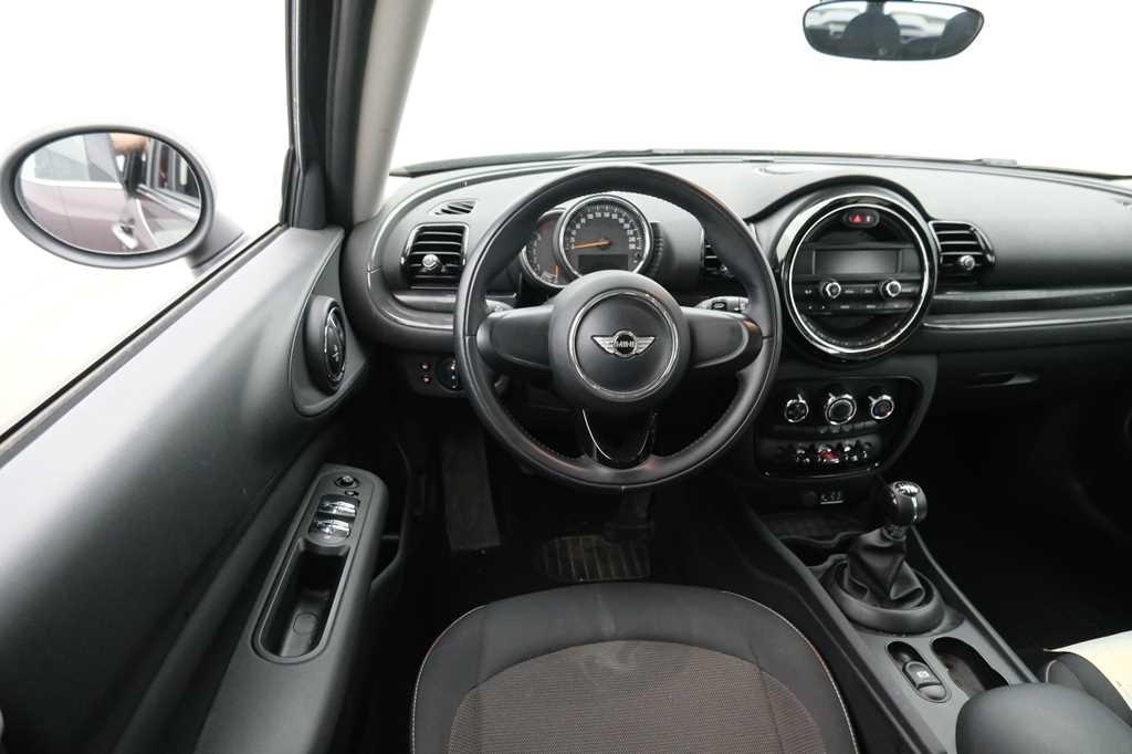 MINI One Clubman 2017 photo 1