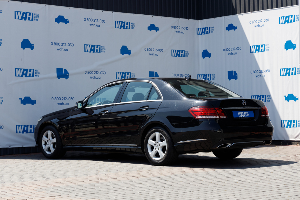 Mercedes-Benz  E220 2013 photo 7