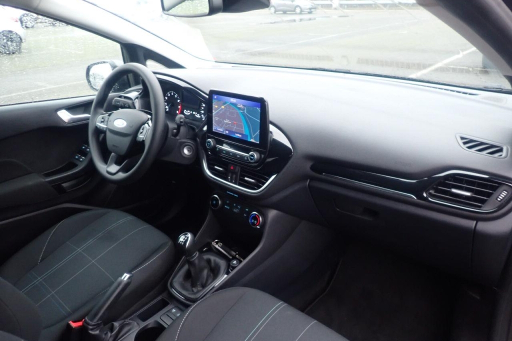 Ford Fiesta 2020 фото 2