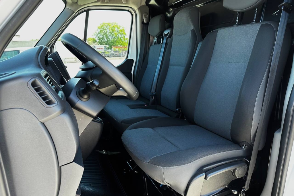 Renault Master 2019 фото 10