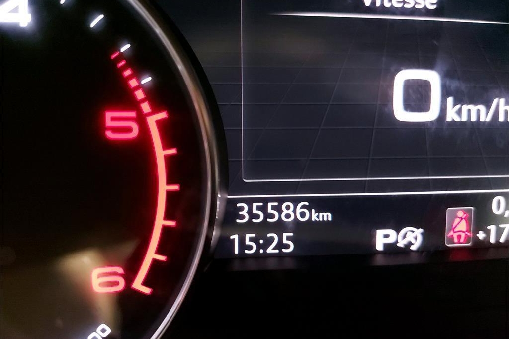 Audi A4 Avant 2019 photo 2