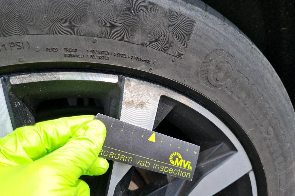 Volvo V60 2017 фото 27