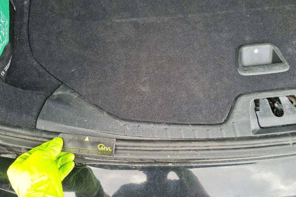 Volvo V60 2017 фото 9