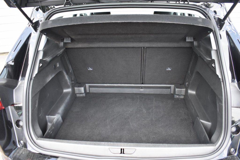 Opel Grandland X 2019 фото 1