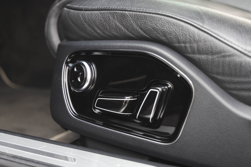 Audi A8 2015 фото 18