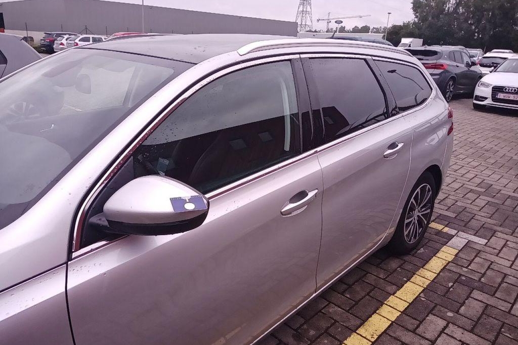 Peugeot 308 2016 photo 17