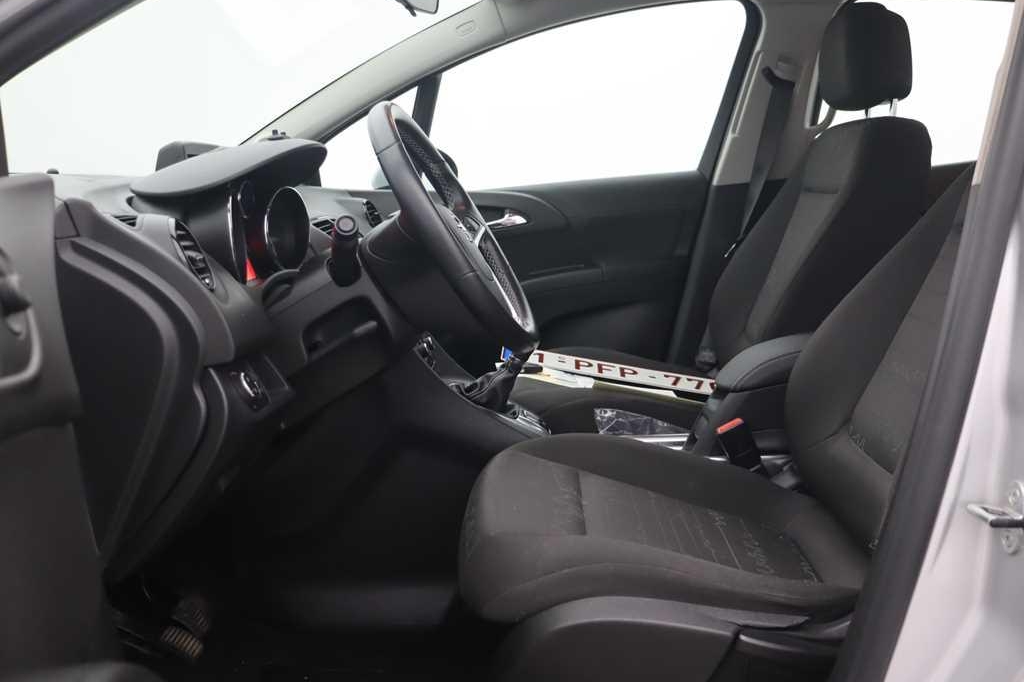 Opel Meriva 2016 фото 1