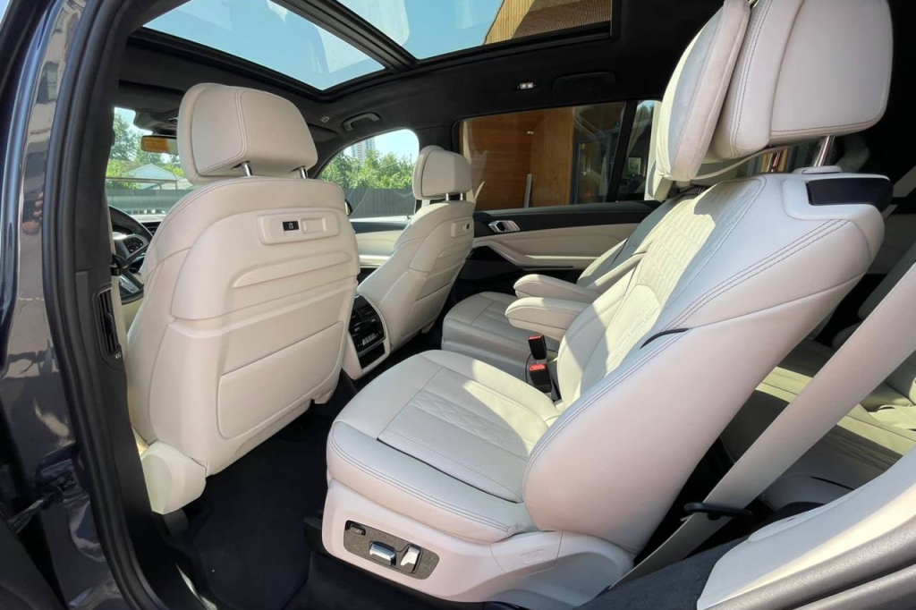 BMW X7 50d  2019 фото 16
