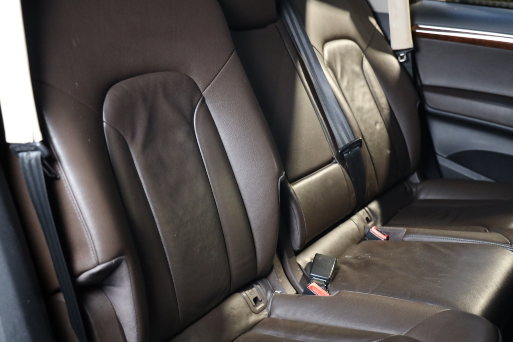 Audi Q7 2015 фото 35