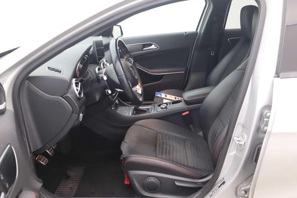 Mercedes-Benz A-Klasse 2016 фото 3