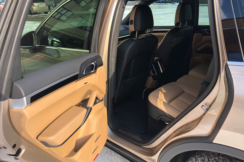 Porsche Cayenne 2016 photo 11
