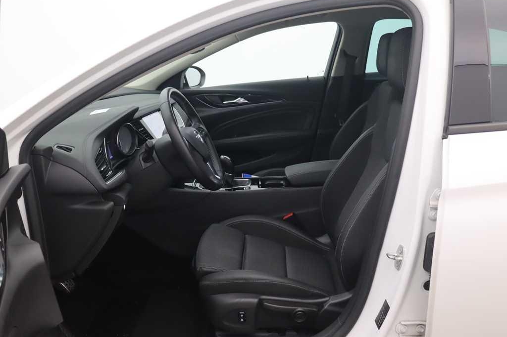 Opel Insignia Grand Sport 2017 фото 1