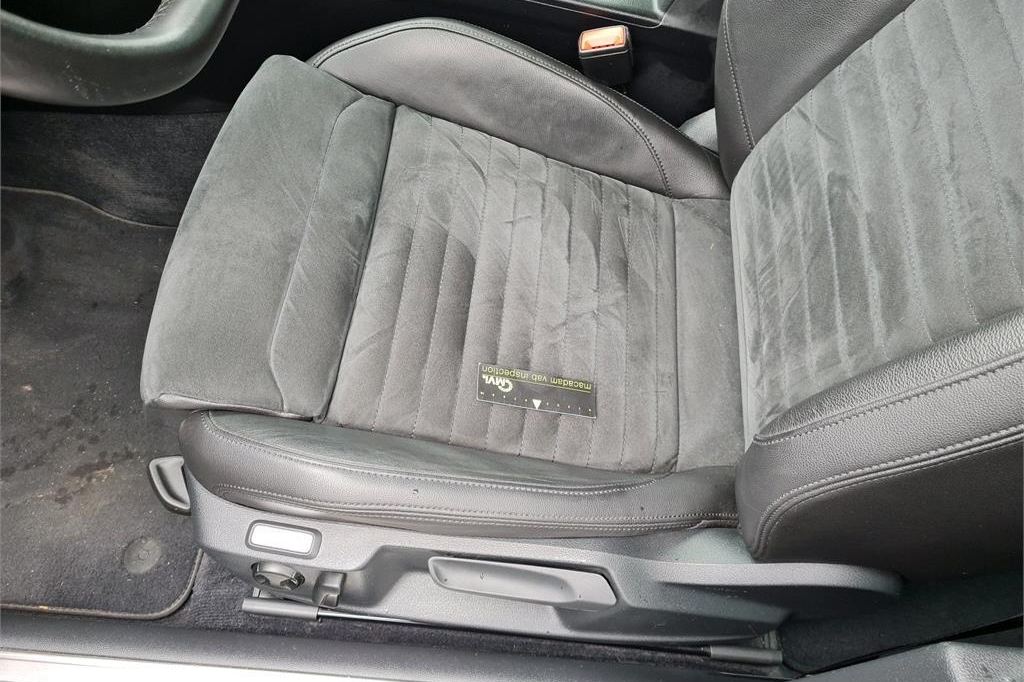 Volkswagen Passat Variant 2017 photo 23