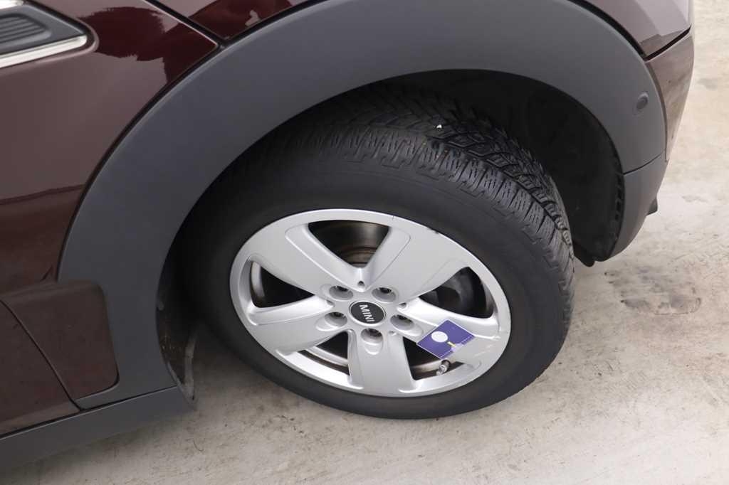 MINI One Clubman 2016 photo 16