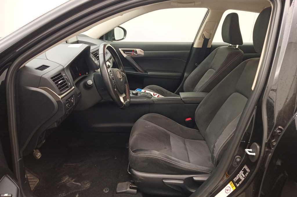 Lexus CT 2018 фото 4