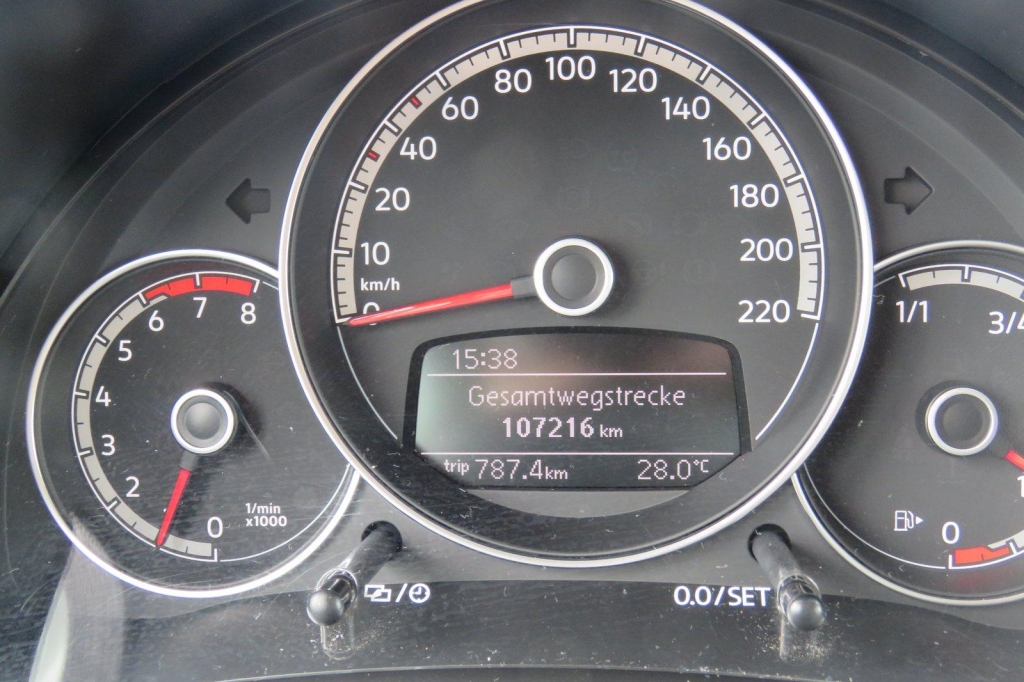 Volkswagen Up 2017 photo 4