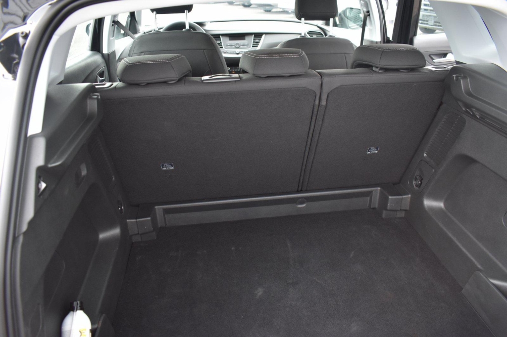 Opel Grandland X 2019 фото 11