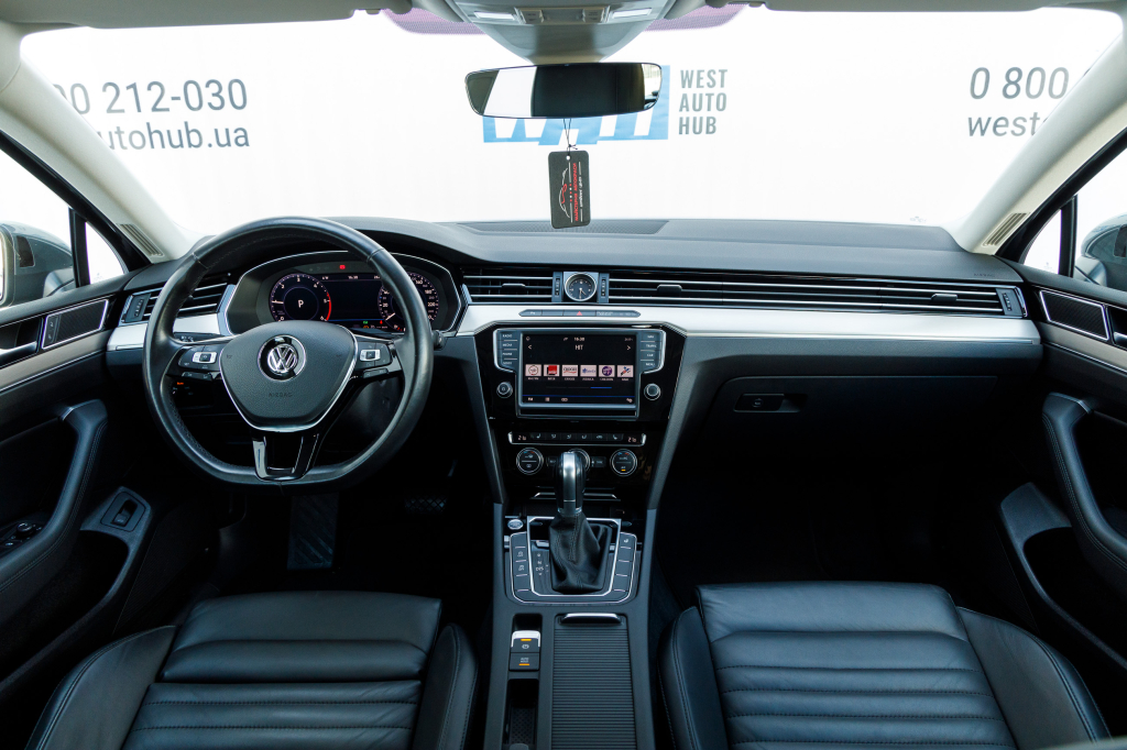 Volkswagen Passat B8 Highline 4Motion 2016 фото 9