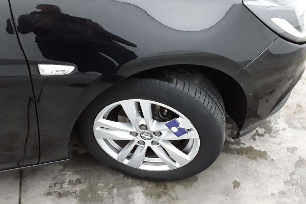 Opel Astra Sports Tourer 2017 фото 37