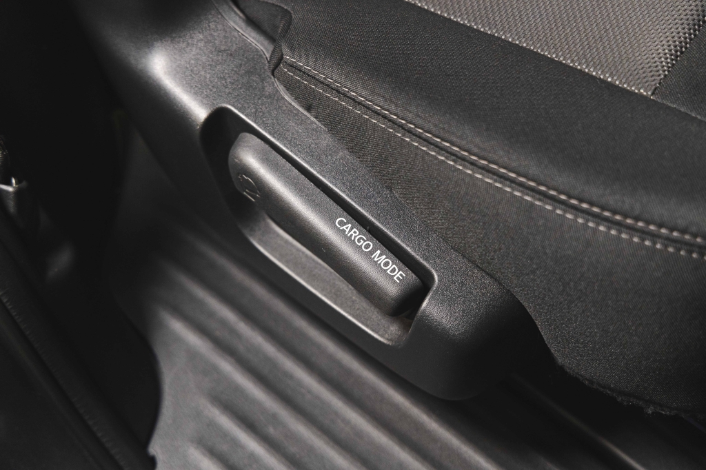 Nissan Pathfinder SV 2019 photo 33