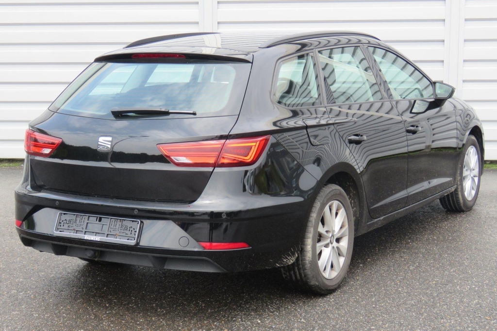 SEAT Leon ST 2017 фото 3