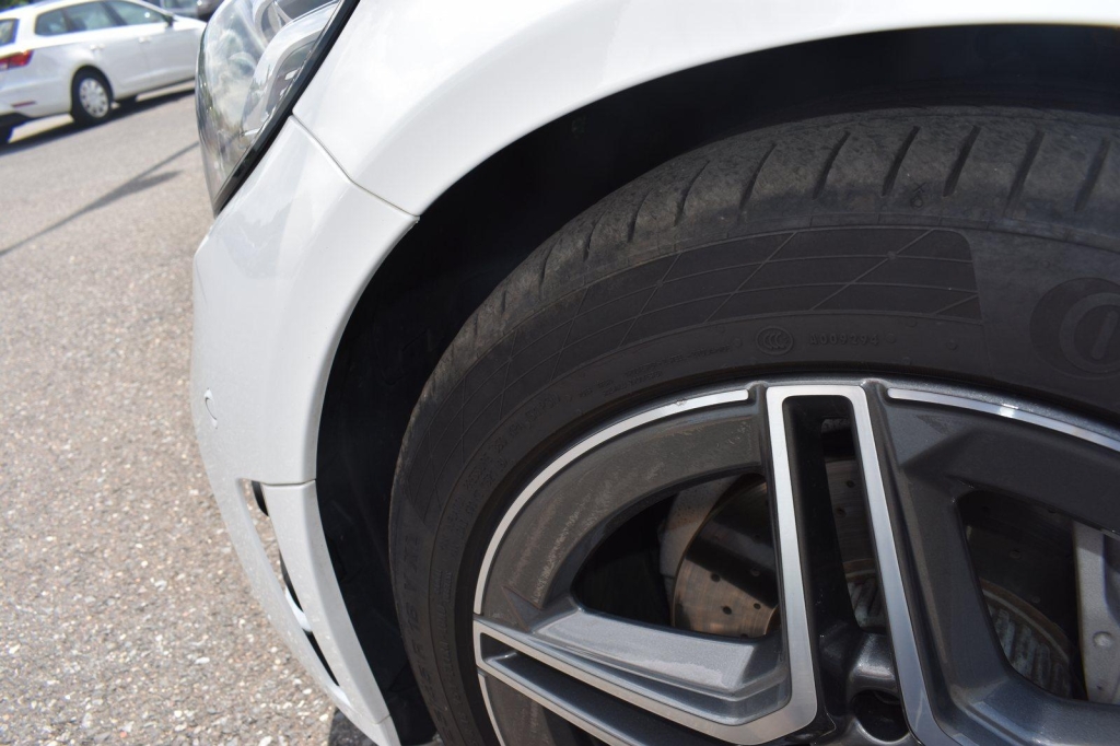 Mercedes-AMG C-Klasse 2019 фото 8