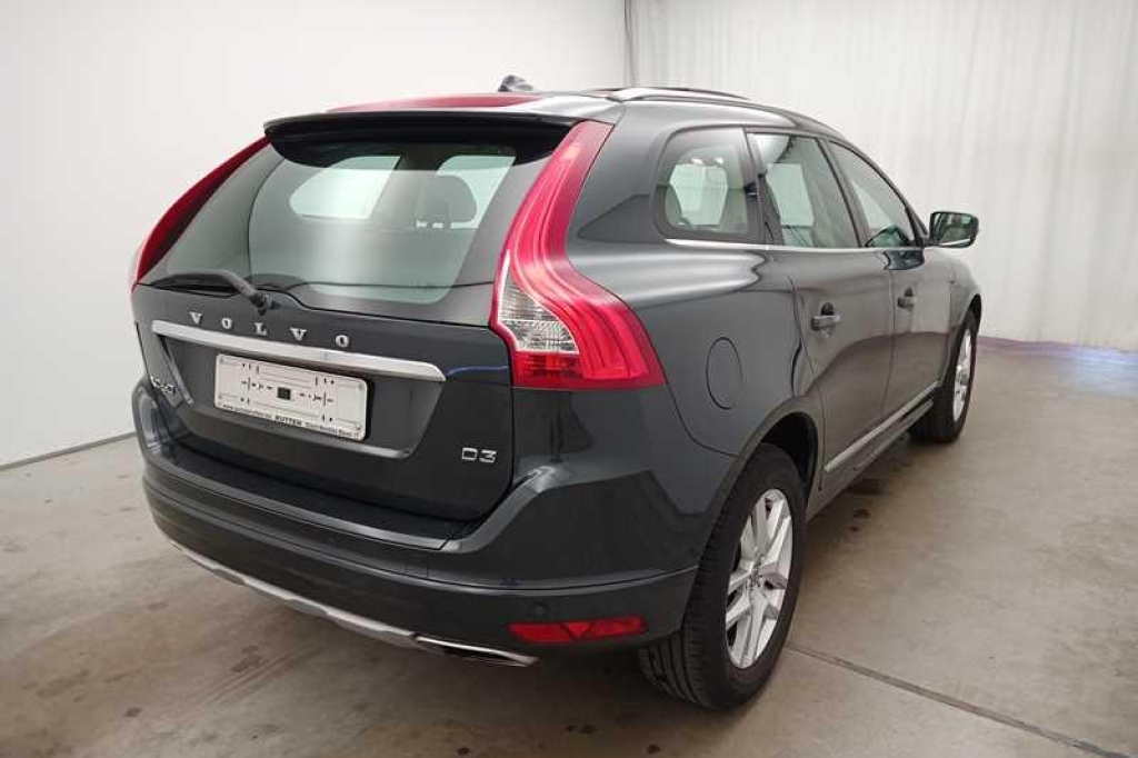 Volvo XC60 2016 photo 1