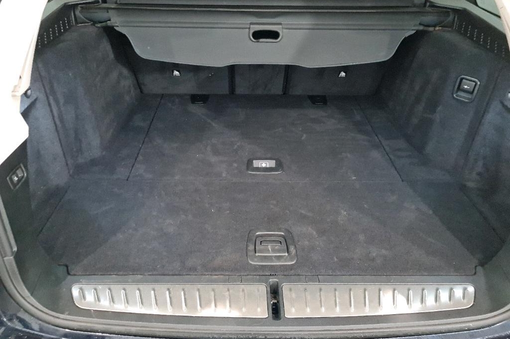 BMW 5er Touring 2018 photo 8