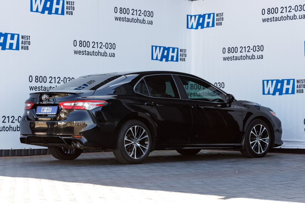 Toyota Camry 2017 фото 3