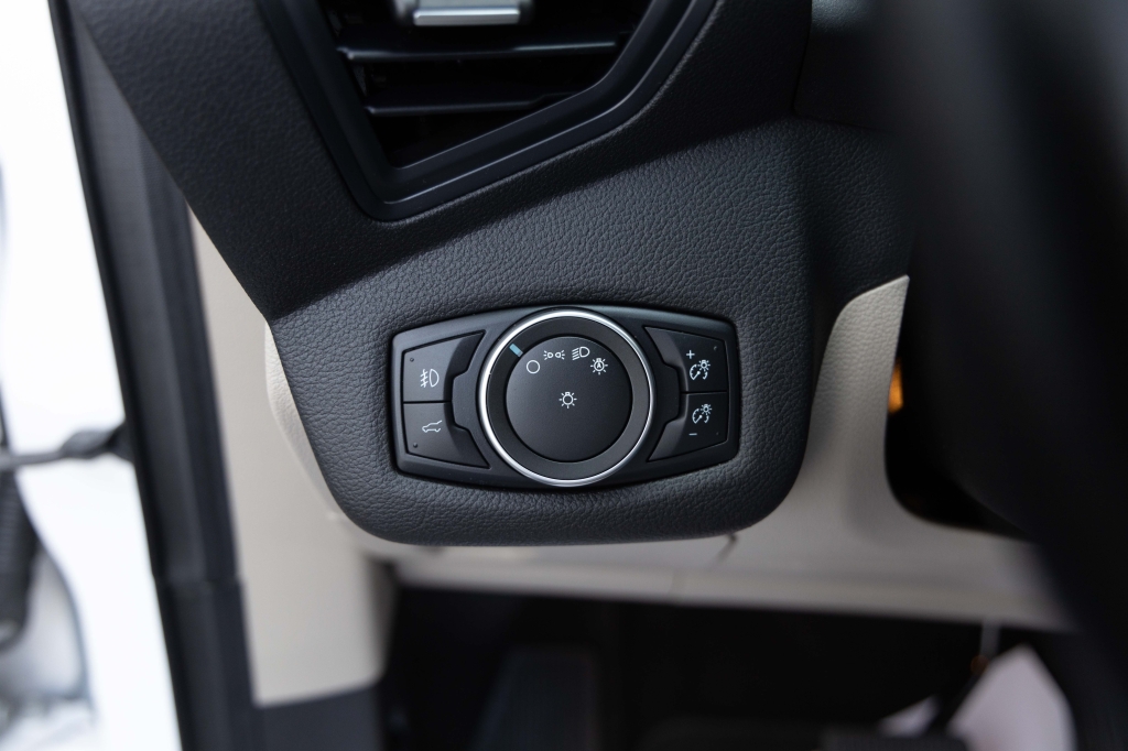 Ford Escape SEL 2019 photo 15