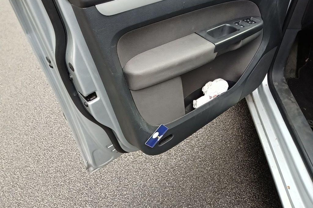 Volkswagen Touran 2015 photo 23